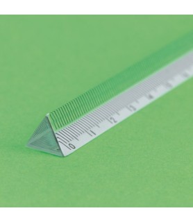 REGLA TRIANGULAR MILAN 15 CM